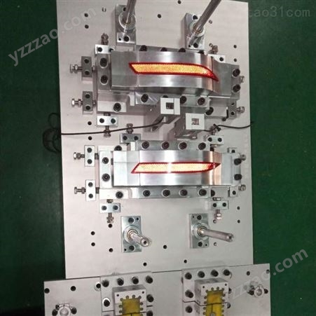东莞欣宇振动焊接机生产 振动焊接模具 左右车灯模具  焊接汽摩塑料厂家  质量可靠